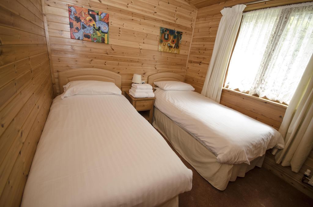Watermouth Lodges 伊尔弗勒科姆 客房 照片